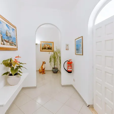 Magnolia Apartment *